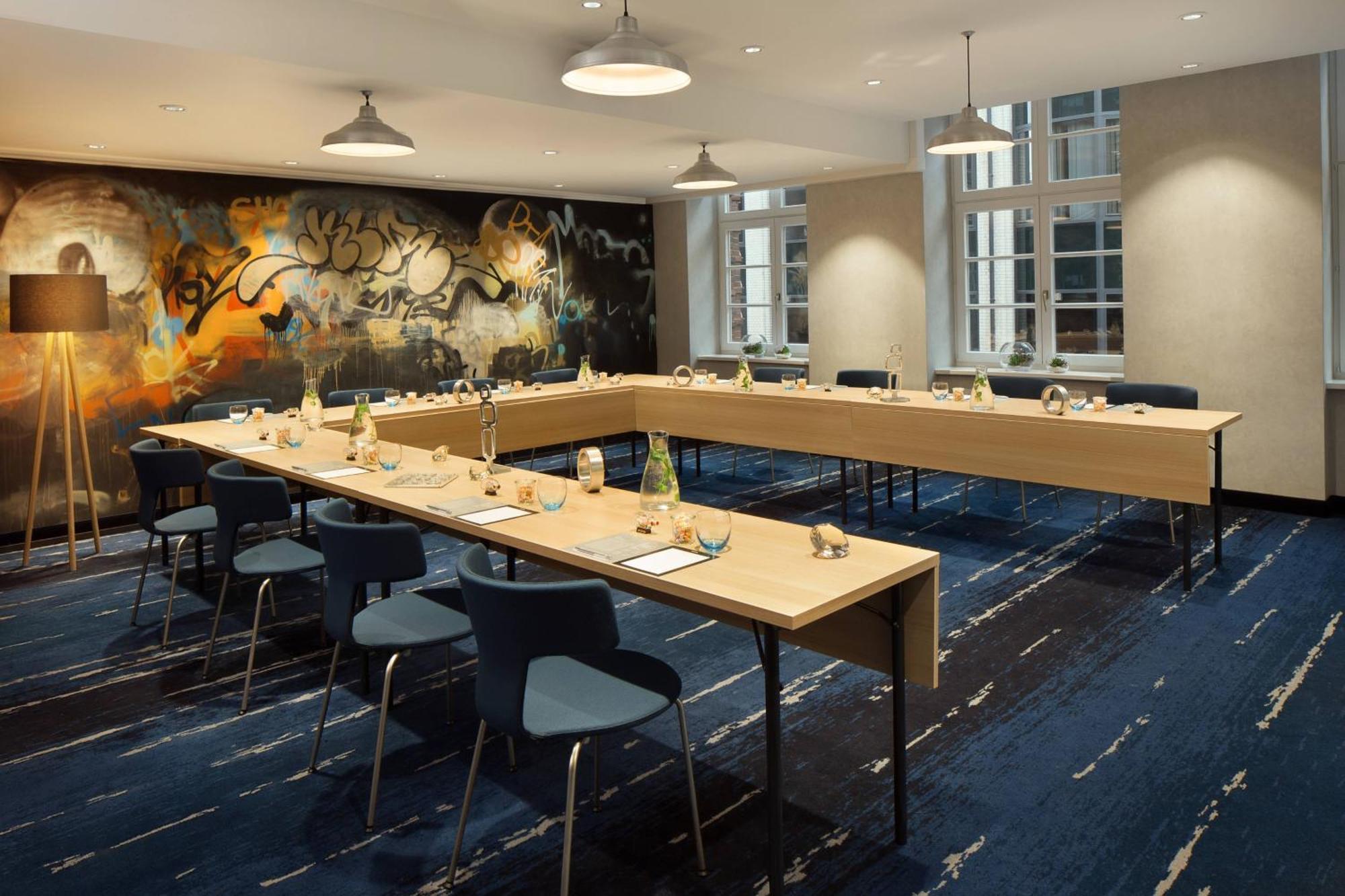 Renaissance Hamburg Hotel Exterior foto Meeting room